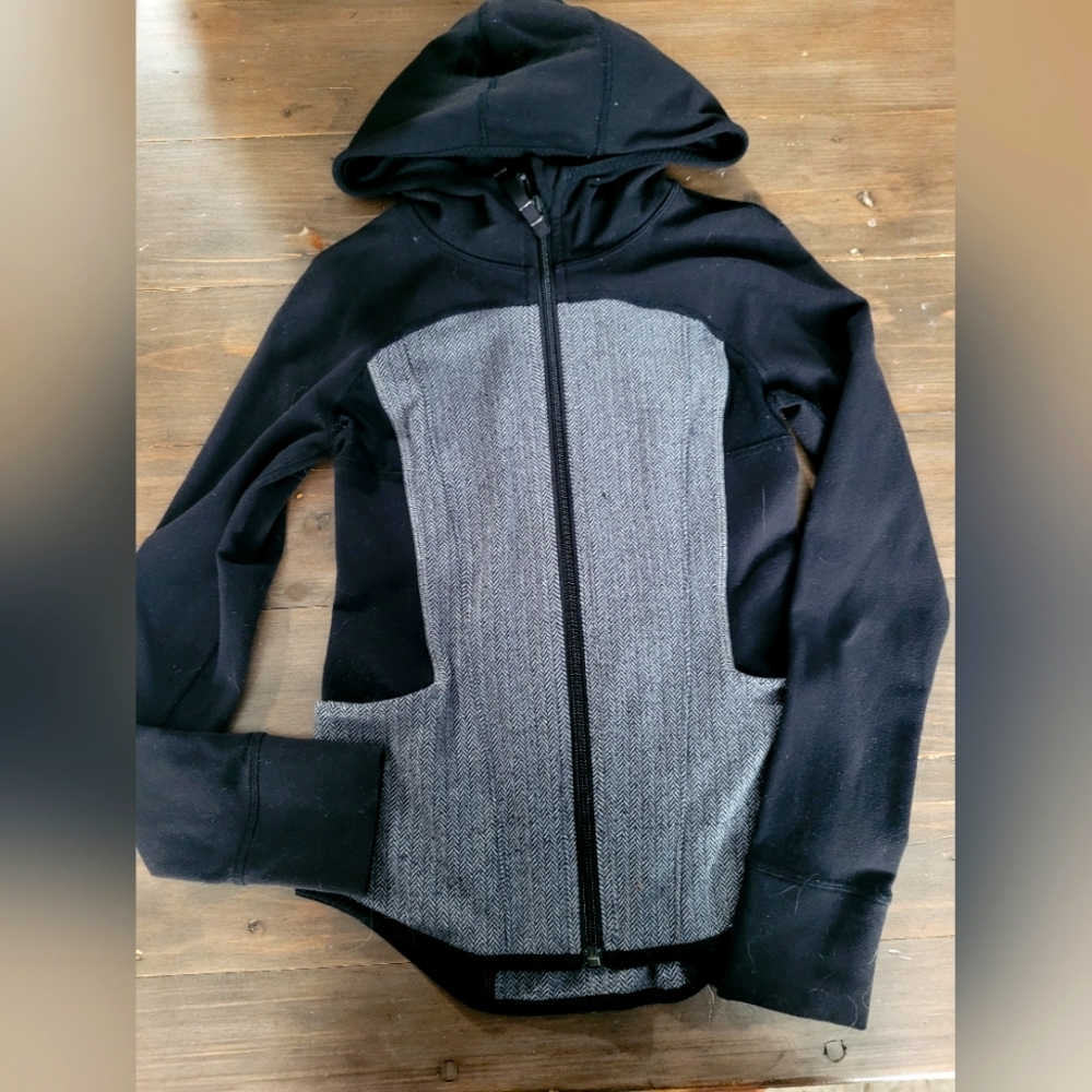 Ivivva girls yoga jacket